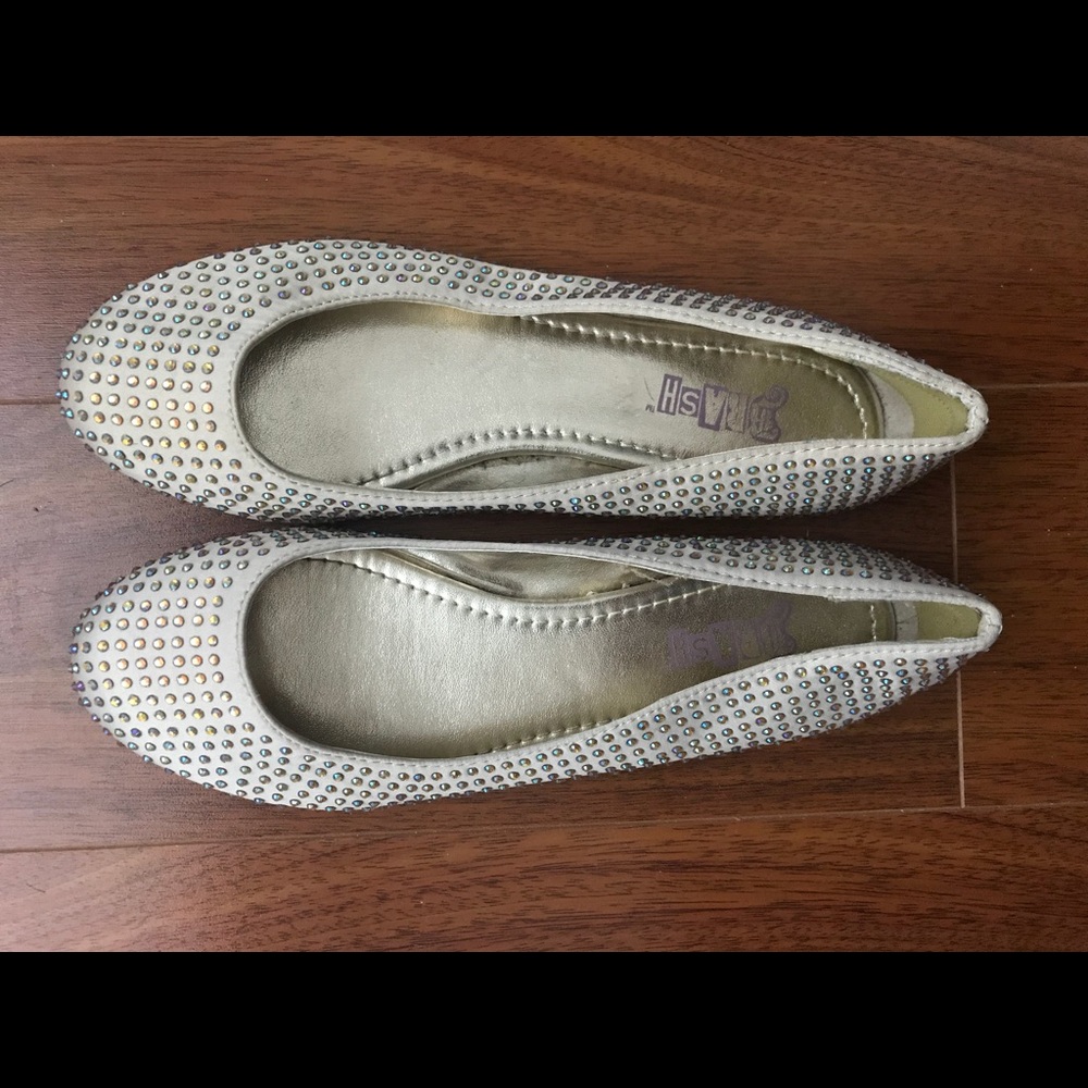Sparkly Rhinestone Flats - Picture 6 of 8